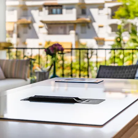 Hacienda De Nagueeles - Golden Mile By Finest