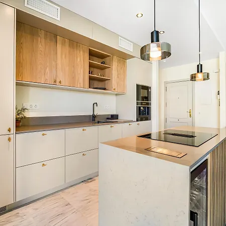 Hacienda De Nagueeles - Golden Mile By Finest アパート