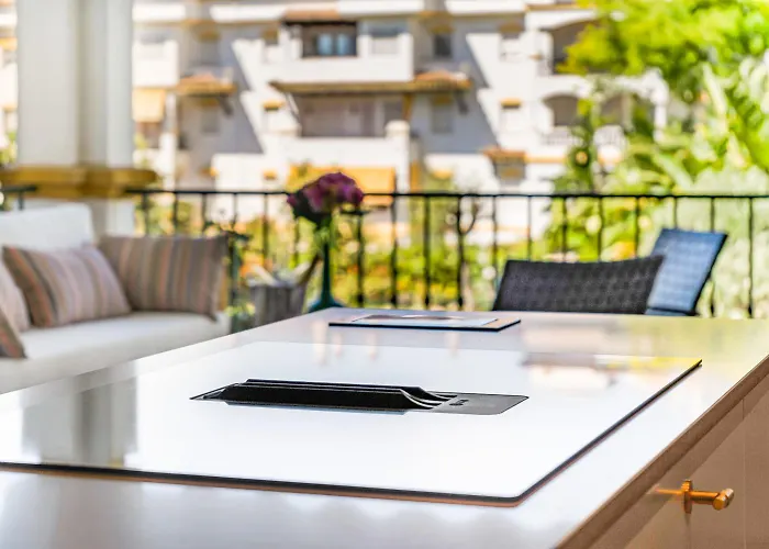 Hacienda De Nagueeles - Golden Mile By Finest