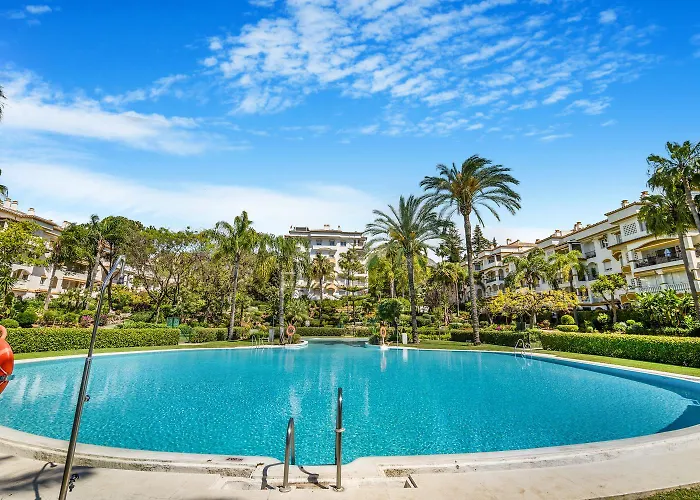 Hacienda De Nagueeles - Golden Mile By Finest Μαρμπέλλα